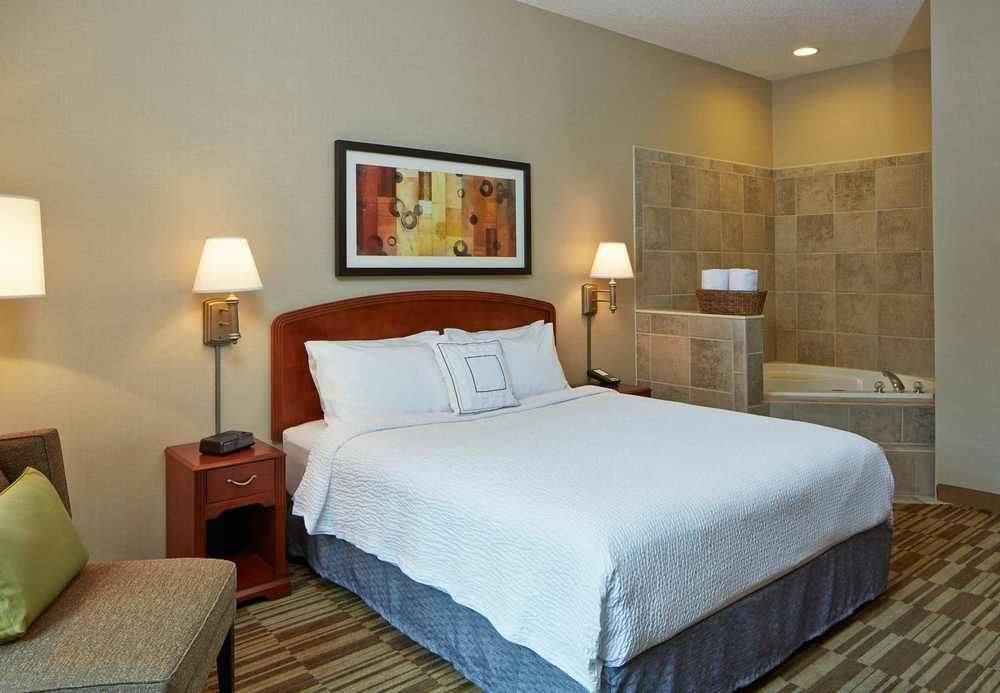 Courtyard Minneapolis St. Paul/Roseville Esterno foto
